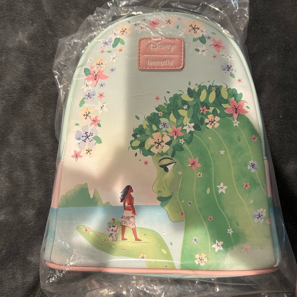Moana lounge fly backpack brand new with tags in plastic